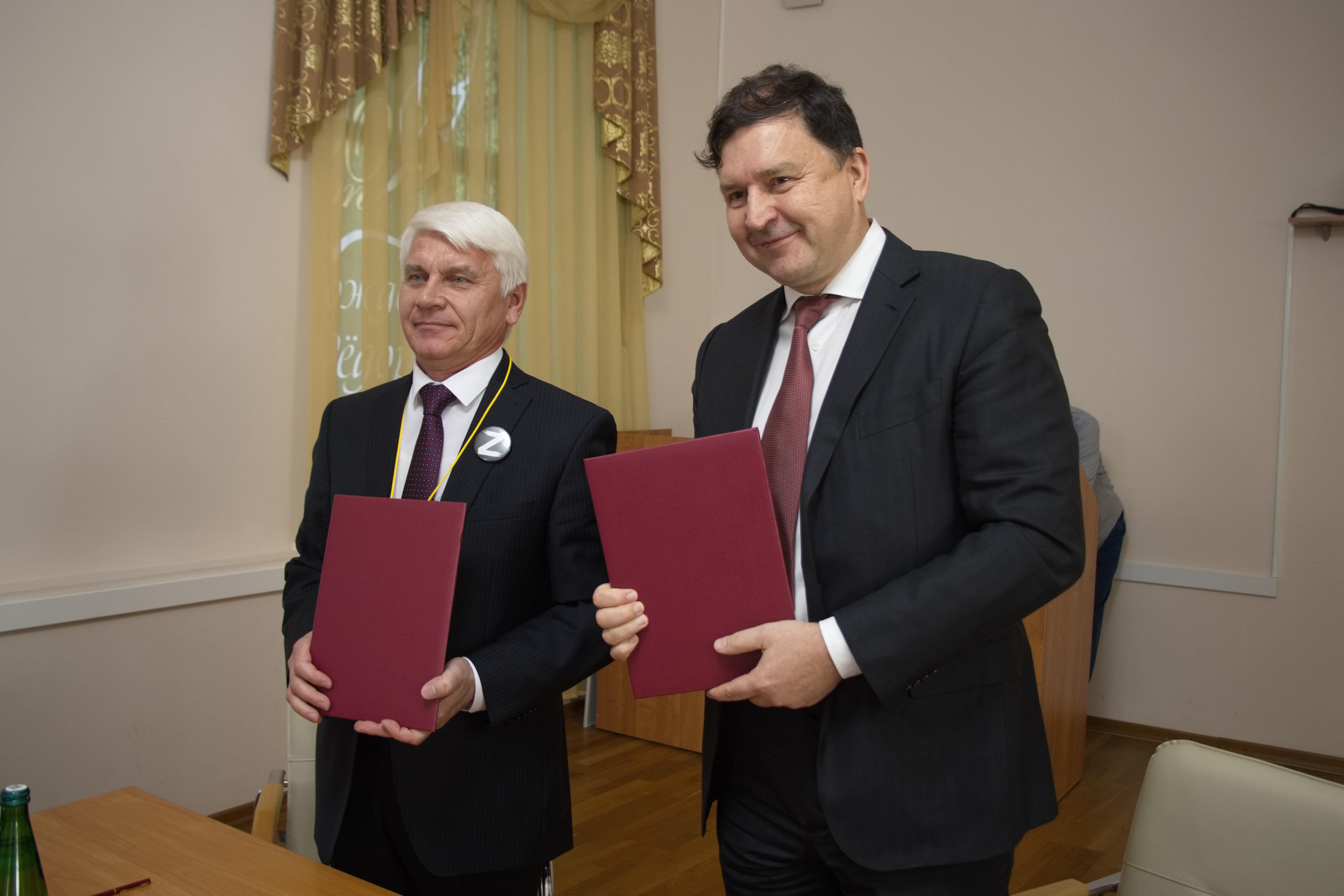 Подписано соглашение о сотрудничестве с ФГБУ «Президентская библиотека имени Б.Н. Ельцина»