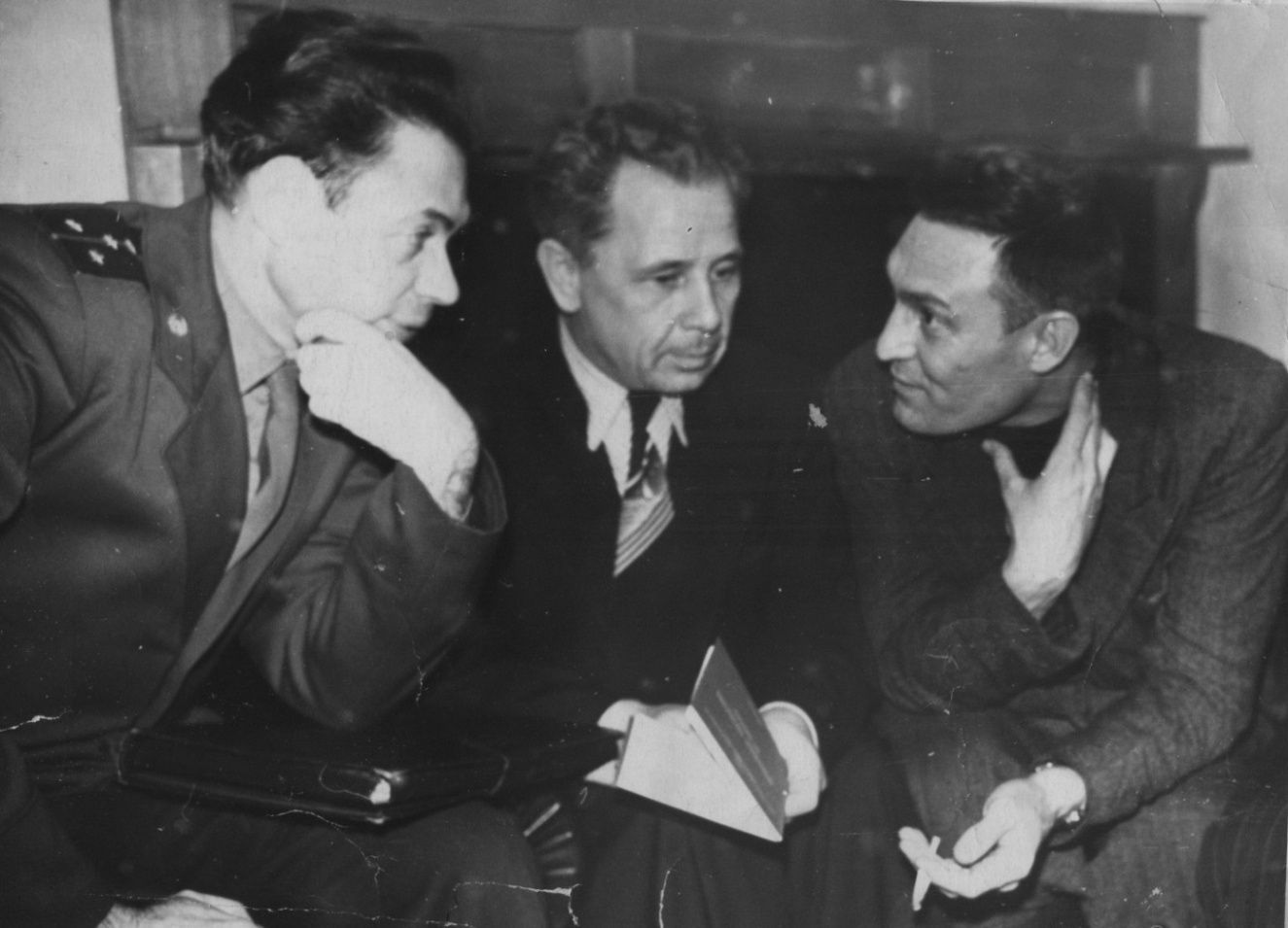 Изображение Слева направо: В.Г. Рудин, Г.М. Молостнов и Е.С. Буравлёв. 1965 г.